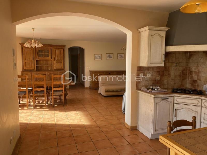 Maison traditionnelle - 100 m² - 4 pièces