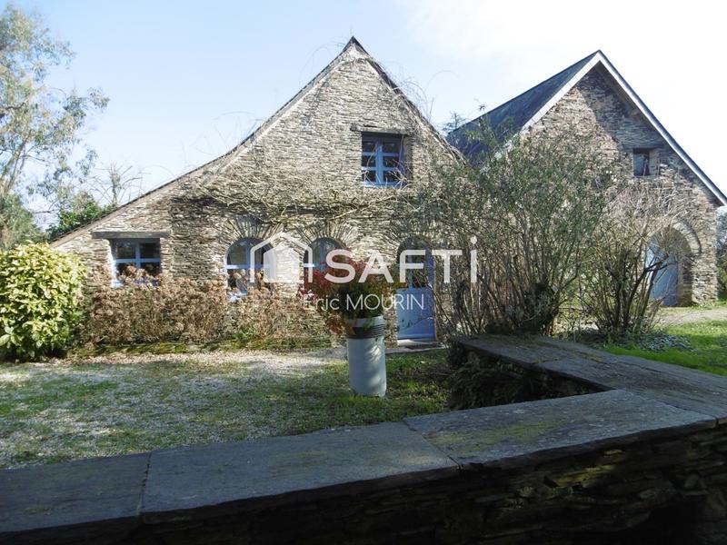 Maison - 400 m² - 14 pièces