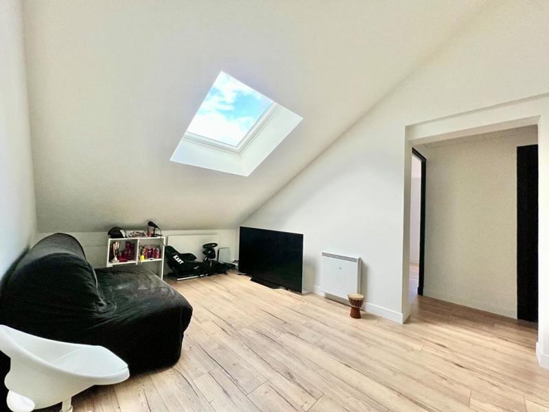 Maison - 152 m² - 6 pièces