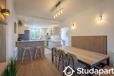 Chambre - 12 m² - 1 pièce