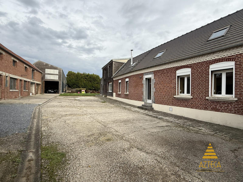 Maison - 176 m² - 8 pièces