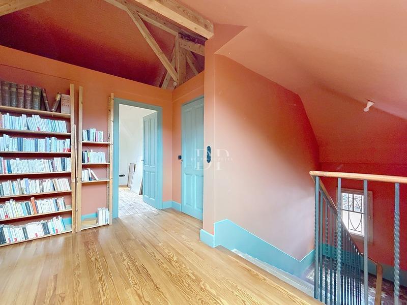 Maison bourgeoise - 227 m² - 7 pièces