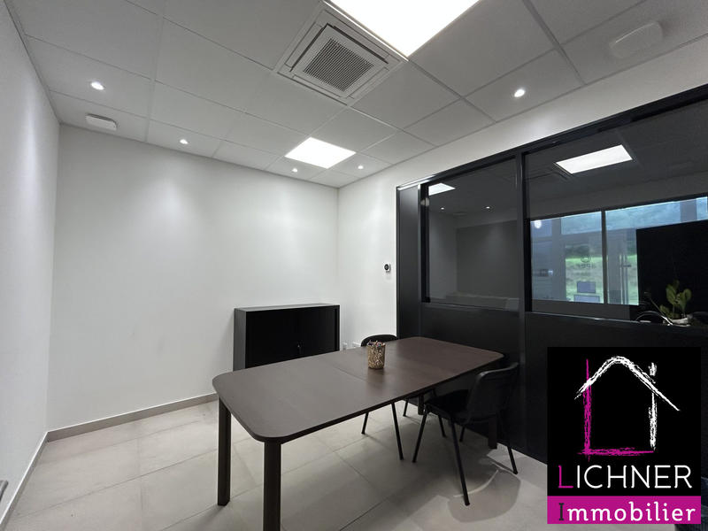 Local commercial - 60 m² - 2 pièces