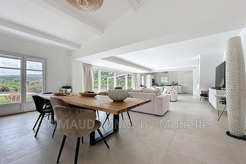 Villa - 175 m² - 4 pièces