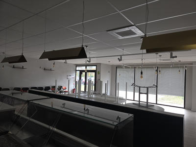 Local commercial - 235 m²