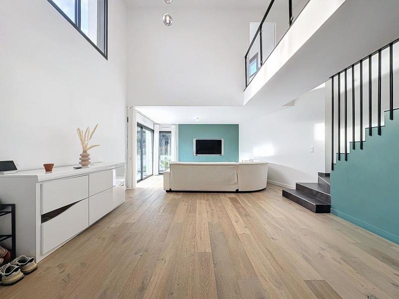 Maison - 147 m² - 5 pièces