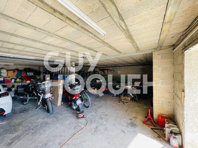 Maison - 183 m² - 5 pièces