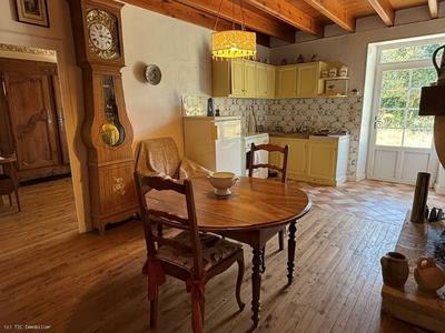 Maison de village - 161 m² - 7 pièces