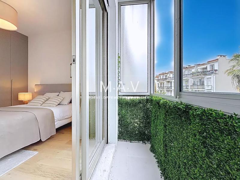 Appartement - 95 m² - 4 pièces