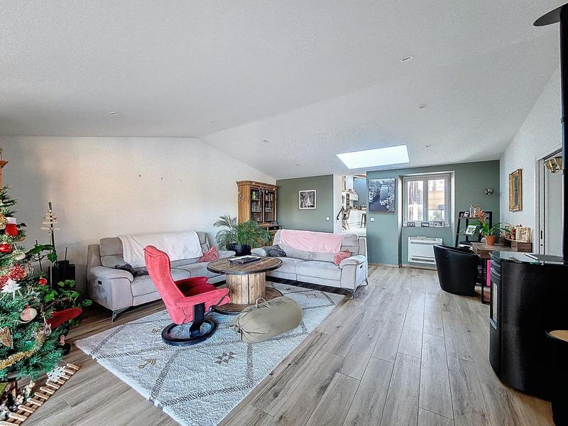 Maison - 138 m² - 8 pièces