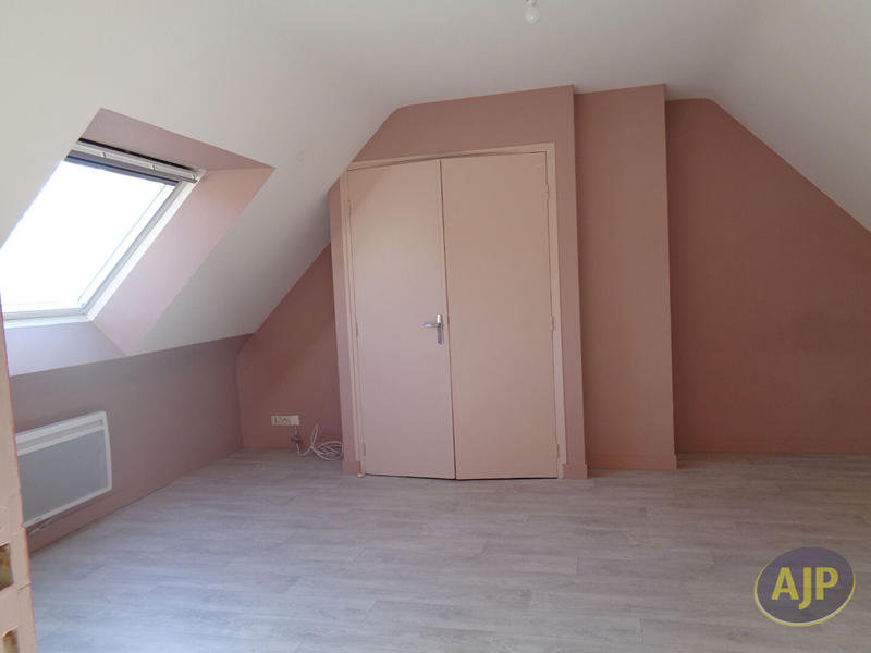 Maison - 83 m² - 5 pièces