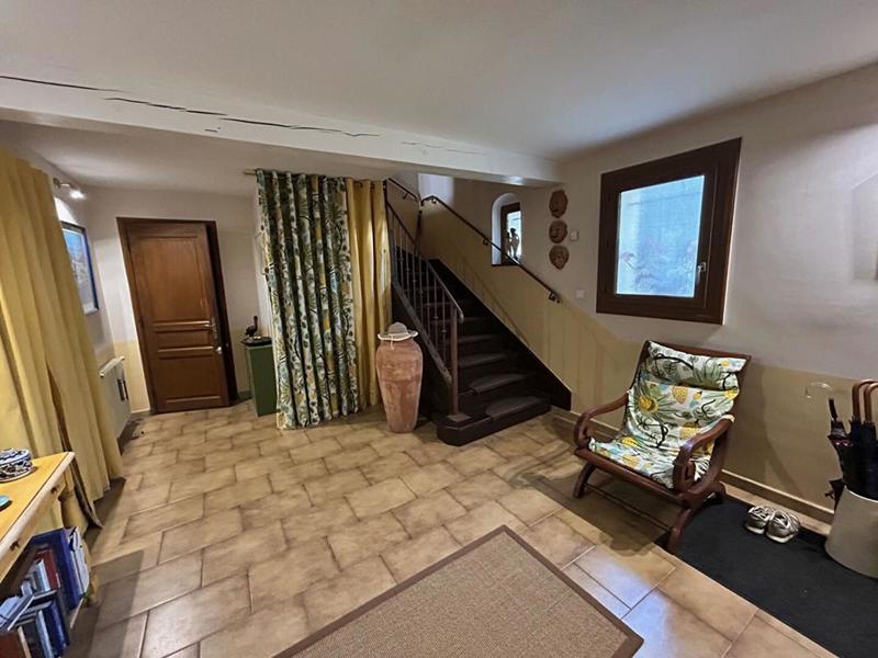 Maison - 227 m² - 6 pièces