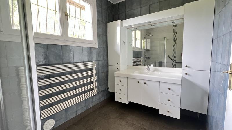 Maison ancienne - 226 m² - 10 pièces