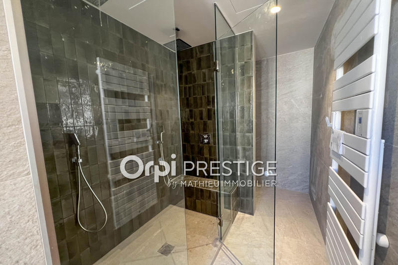 Maison chambre d'hôtes - 209 m² - 7 pièces