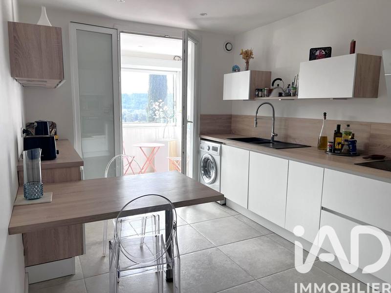 Appartement - 90 m² - 4 pièces