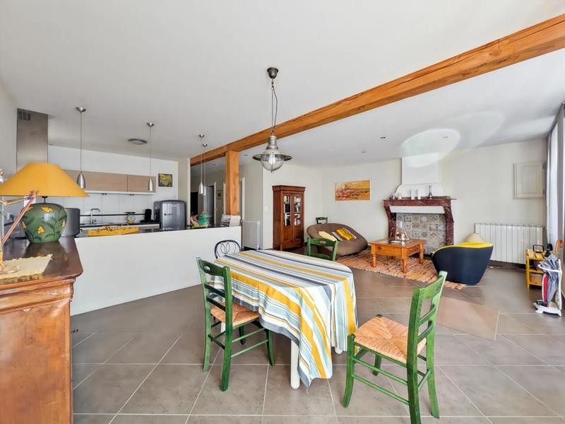 Maison de village - 158 m² - 6 pièces