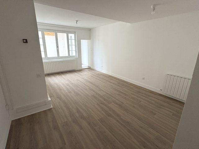 Appartement - 81 m² - 3 pièces
