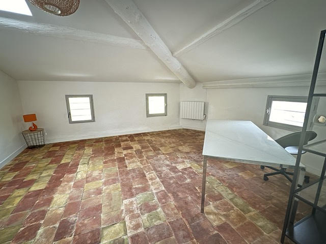 Appartement - 87 m² - 5 pièces