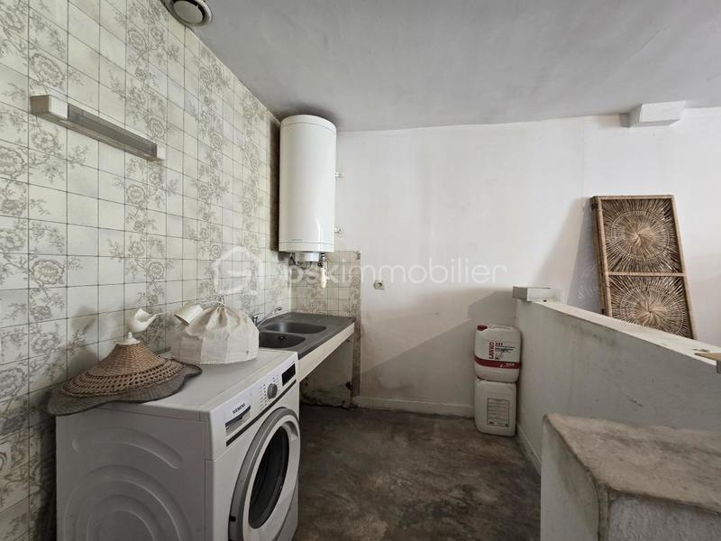 Immeuble - 85 m² - 3 pièces