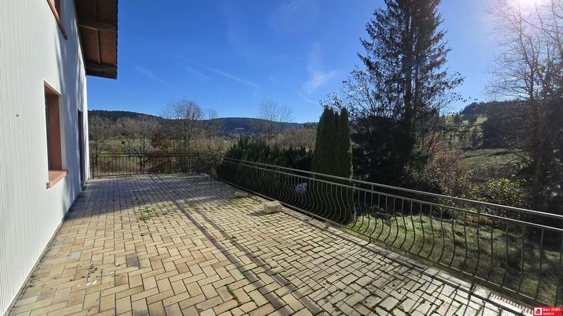 Maison traditionnelle - 130 m² - 7 pièces