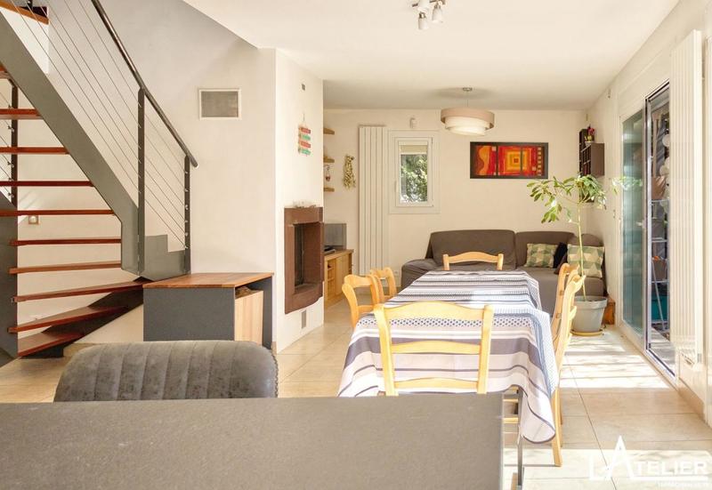 Maison - 169 m² - 9 pièces