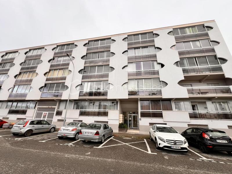 Studio - 20 m² - 1 pièce