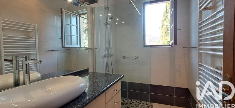 Maison - 158 m² - 6 pièces