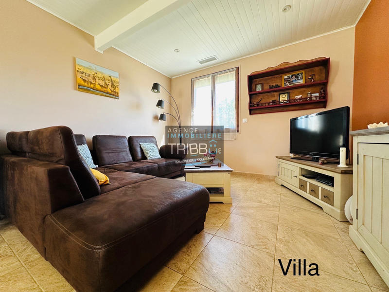 Maison - 228 m² - 10 pièces