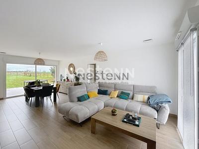 Maison - 91 m² - 4 pièces