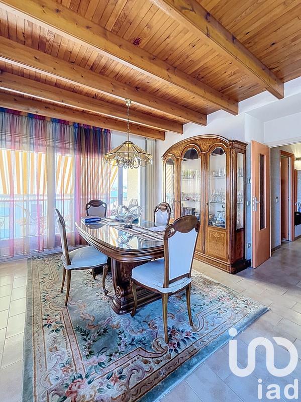 Appartement - 135 m² - 5 pièces