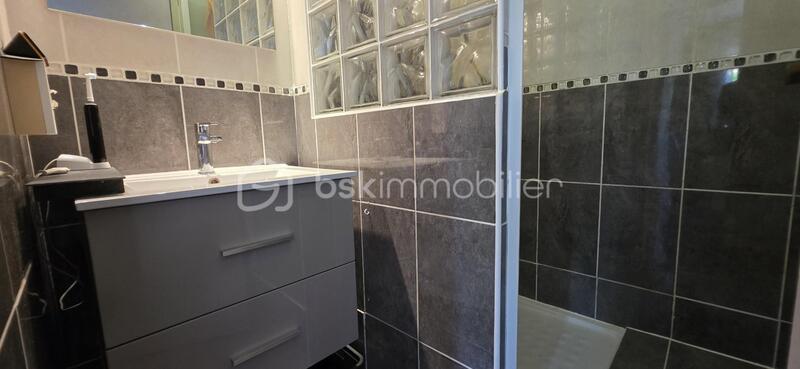 Maison - 130 m² - 7 pièces