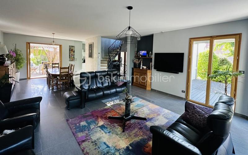 Maison - 160 m² - 4 pièces