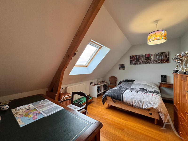 Maison - 144 m² - 7 pièces