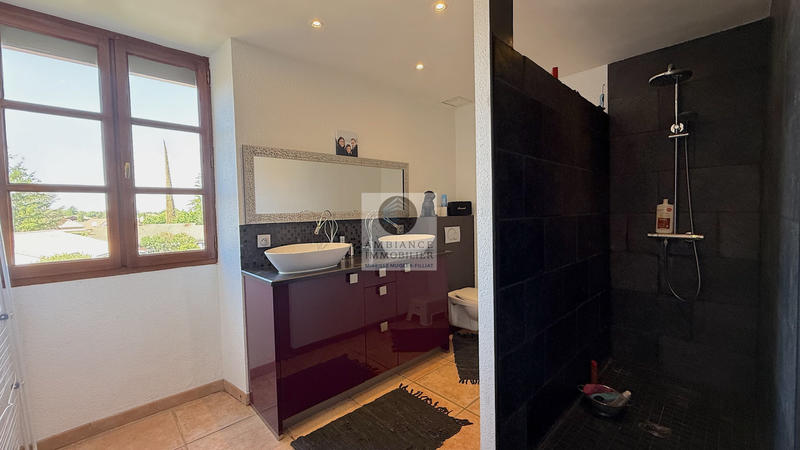 Appartement - 204 m² - 6 pièces