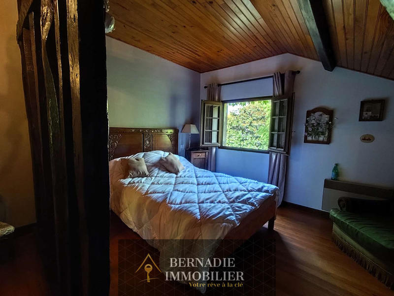 Demeure - 288 m² - 7 pièces