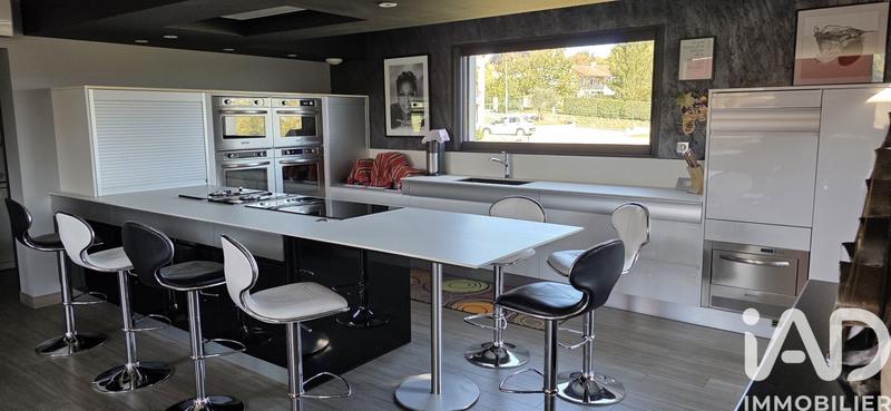 Maison de maîtres - 227 m² - 6 pièces