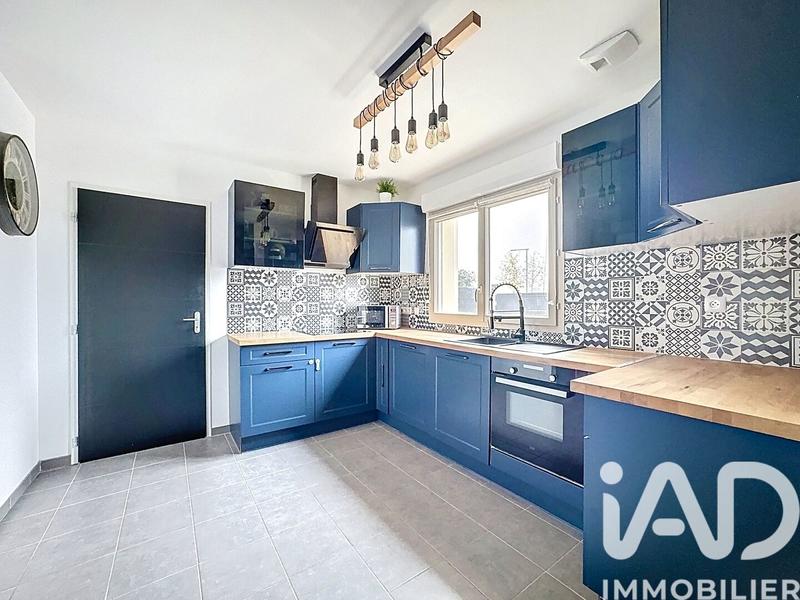 Maison - 95 m² - 5 pièces