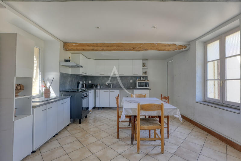 Maison - 64 m² - 4 pièces