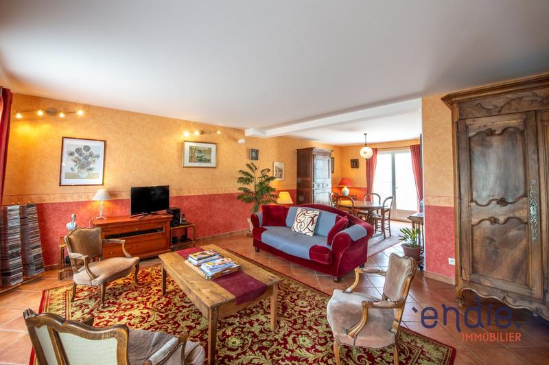 Maison - 183 m² - 7 pièces