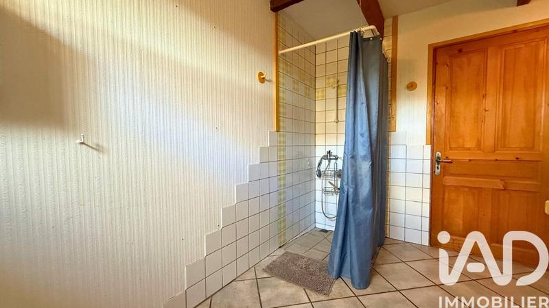 Maison - 196 m² - 9 pièces