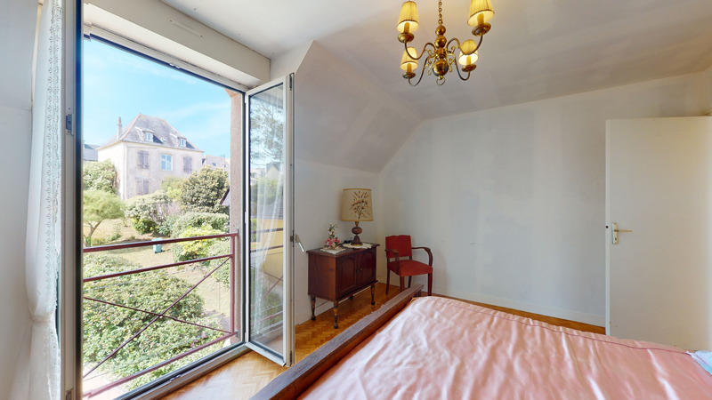 Maison - 142 m² - 6 pièces