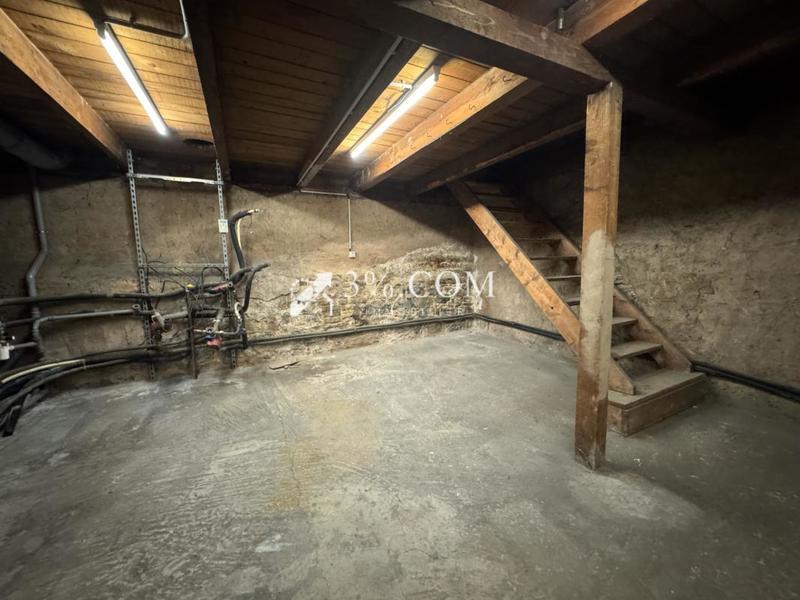 Local commercial - 172 m² - 3 pièces