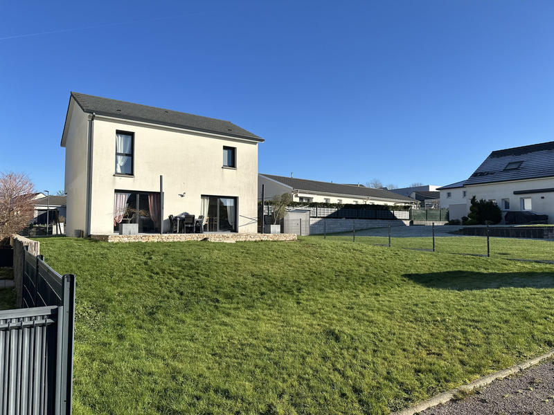 Maison - 107 m² - 5 pièces