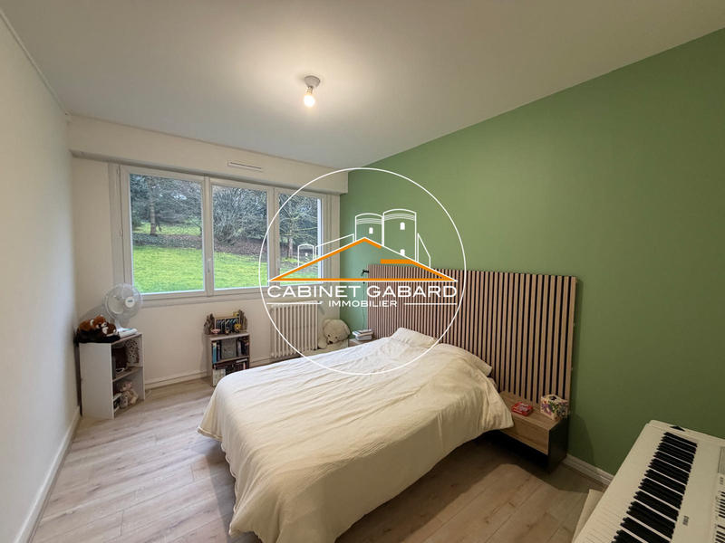 Appartement - 93 m² - 4 pièces