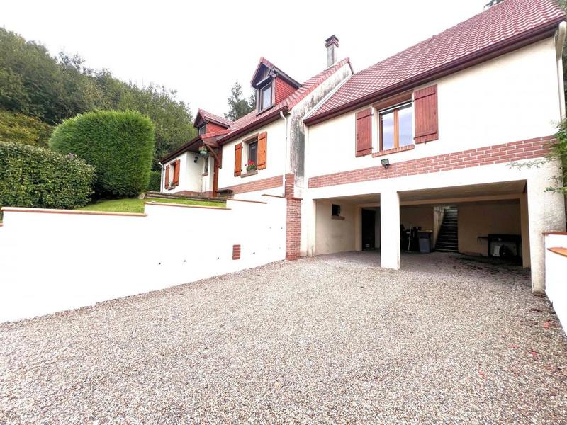 Maison - 143 m² - 6 pièces