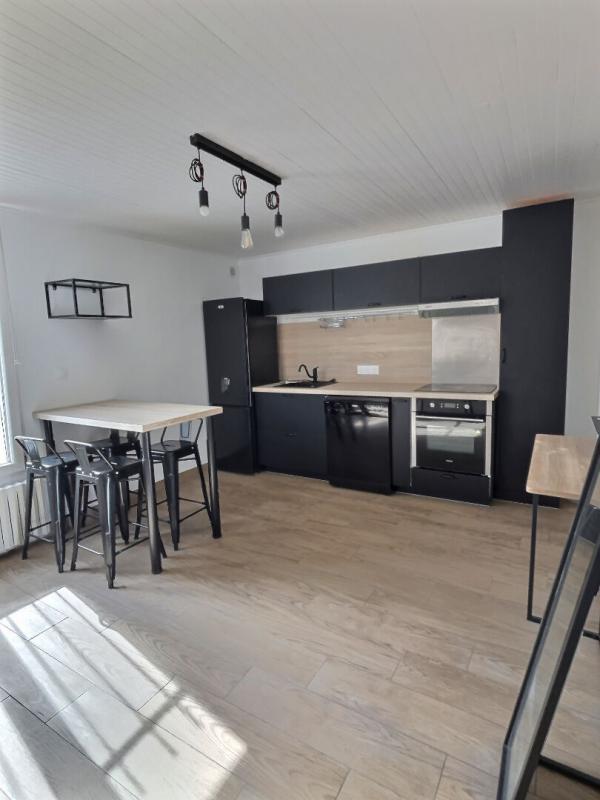 Immeuble - 121 m² - 7 pièces