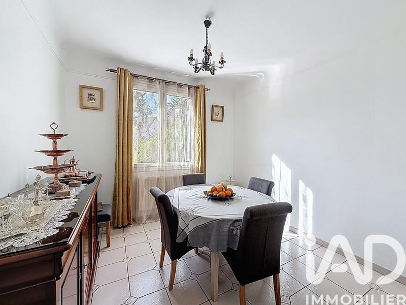 Maison - 156 m² - 8 pièces