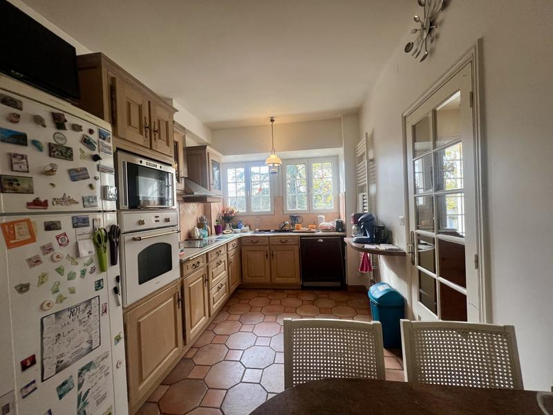 Maison - 286 m² - 10 pièces