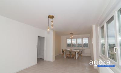 Appartement - 82 m² - 5 pièces