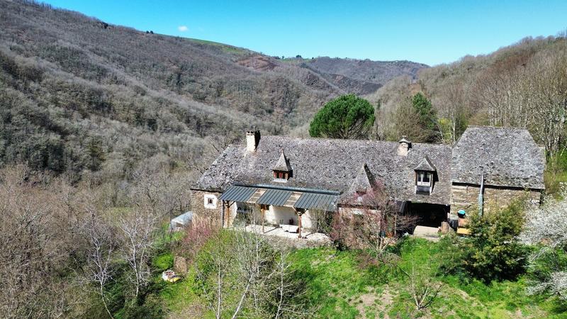 Maison - 200 m² - 5 pièces